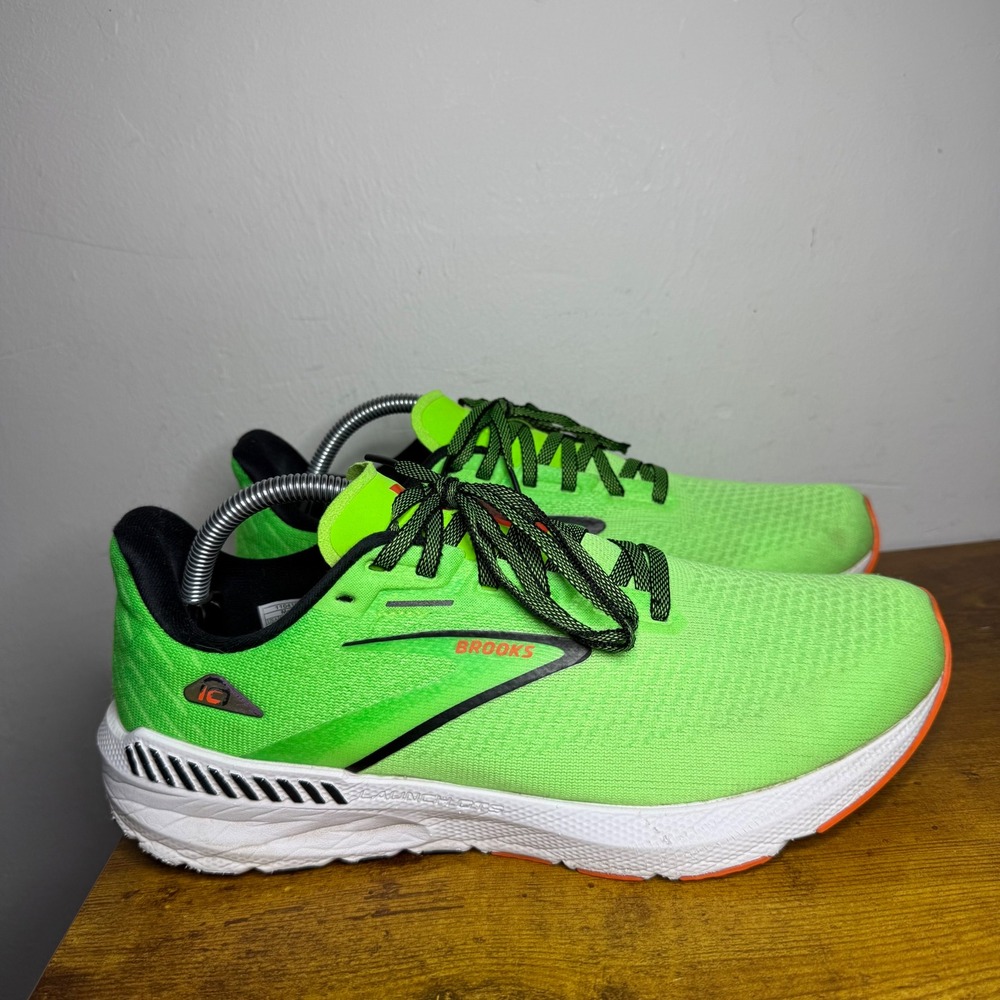 Brooks Launch GTS 10 Running Shoes Mens Size 10 Green 1104101D308